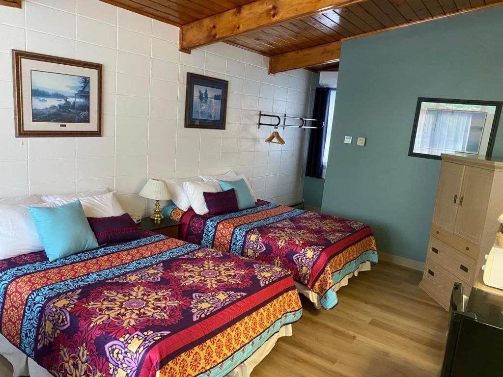 Huron Sands Motel And Restaurant Providence Bay Εξωτερικό φωτογραφία